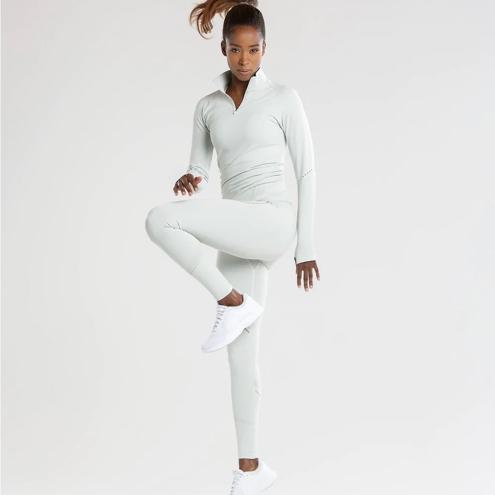 Women’s best renew full set Chalk Grey